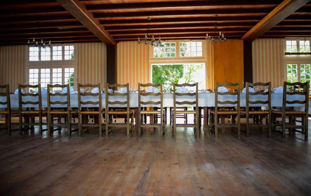 Logis Hotel Restaurant De La Poste Le Mêle-sur-Sarthe Zewnętrze zdjęcie