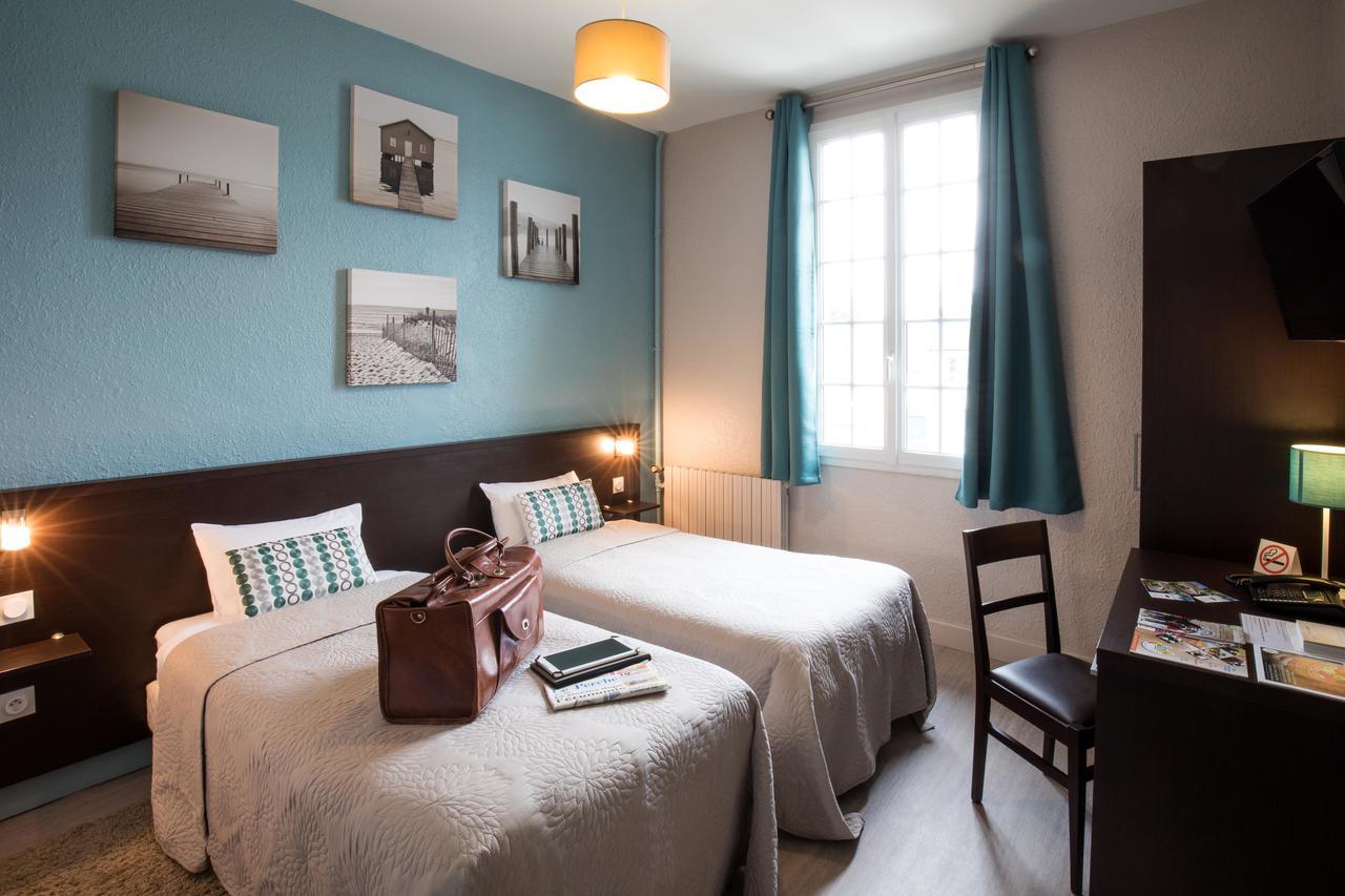 Logis Hotel Restaurant De La Poste Le Mêle-sur-Sarthe Zewnętrze zdjęcie
