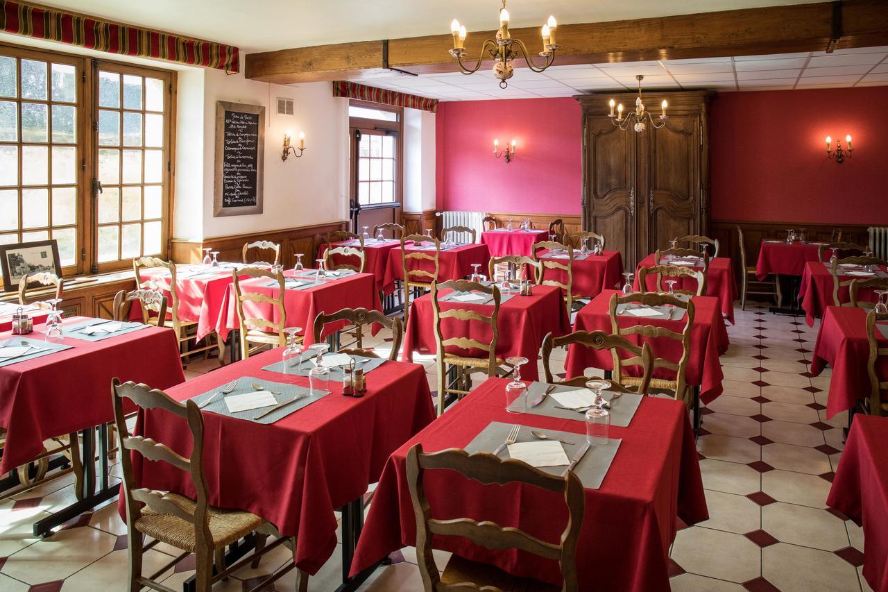 Logis Hotel Restaurant De La Poste Le Mêle-sur-Sarthe Zewnętrze zdjęcie